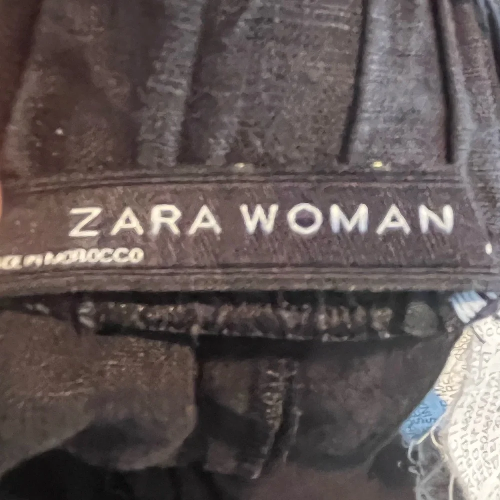 Zara comfortable black